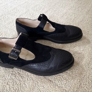 Black T strap shoe size 40